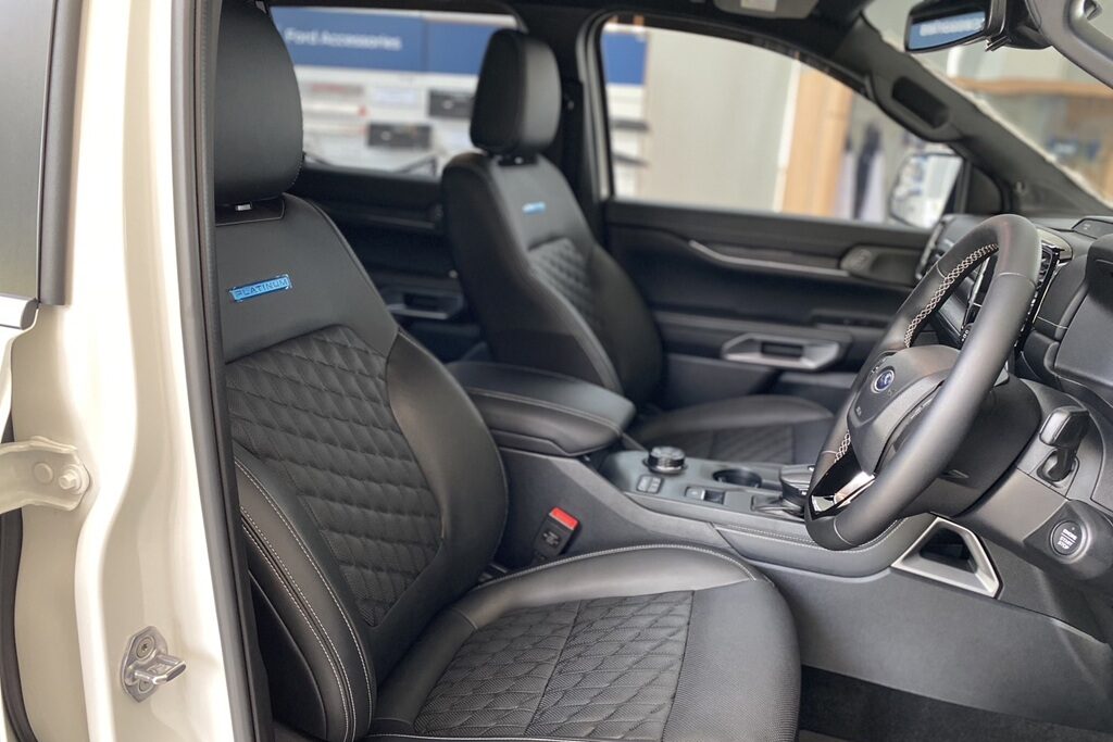 Ford Everest Platinum ภายในห้องโดยสาร