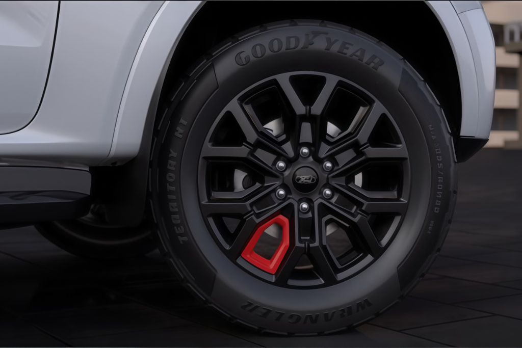 Ford Everest Sport ขาวมุก แมกซ์ดำขลิปแดง