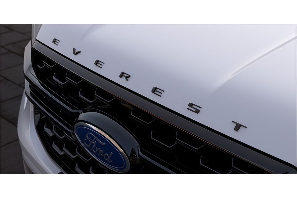 อักษร Ford Everest ฝากระโปรง