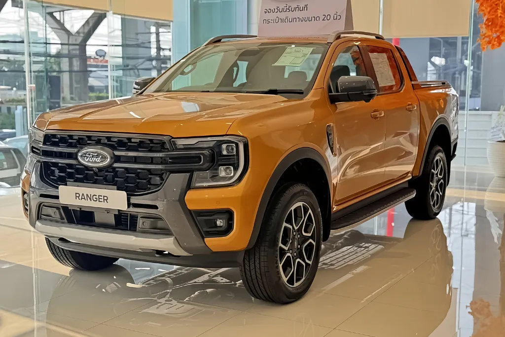 Ford Ranger Wildtrak V6 3.0L 4x4 AT ด้านหน้ารถ