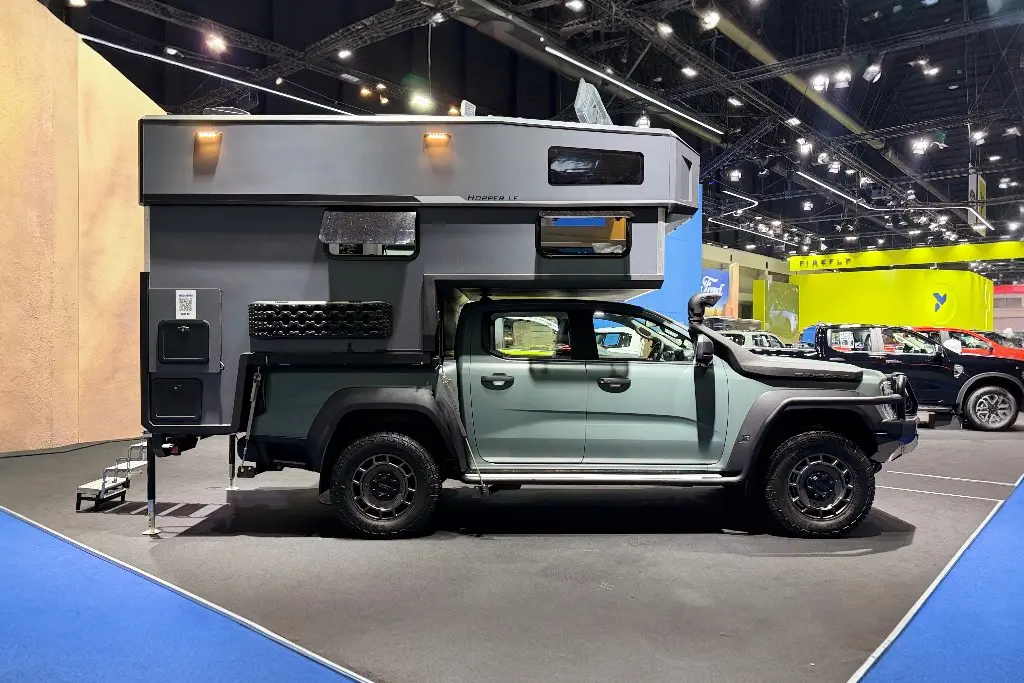 ฟอร์ดเรนเจอร์ Super Duty ด้านข้างพร้อมภาระงาน