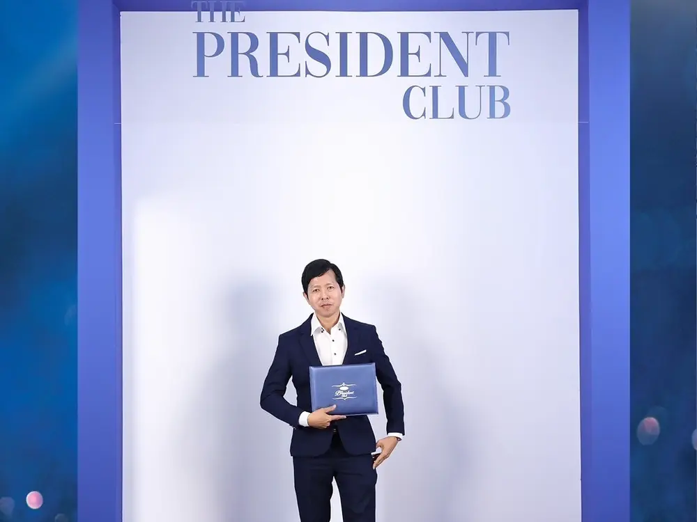 คุณซีน รับรางวัล Ford The President Club 2024